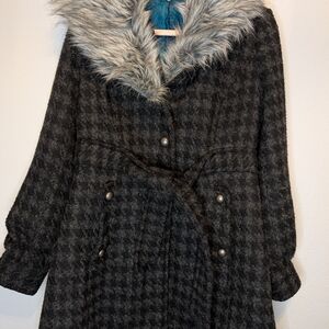 Forever 21 Black and Gray Checkered Teddy Jacket